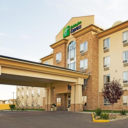 Holiday Inn Express Grande Prairie By Ihg Bagian luar foto